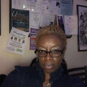 Meet your Posher, Deborah